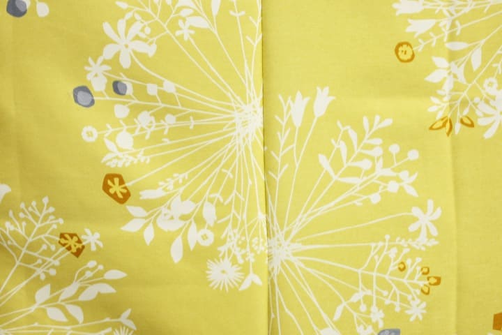 他店のカーテン